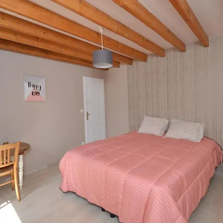 Holiday home Le Du Lavoir En Champagne *