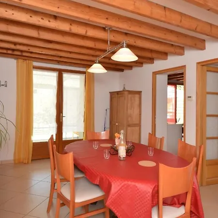 Le Du Lavoir En Champagne