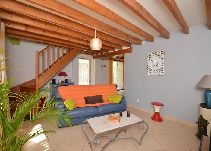 Le Du Lavoir En Champagne Holiday home Courthiezy