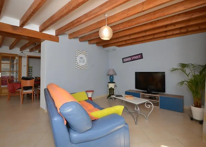 Holiday home Le Du Lavoir En Champagne Courthiezy